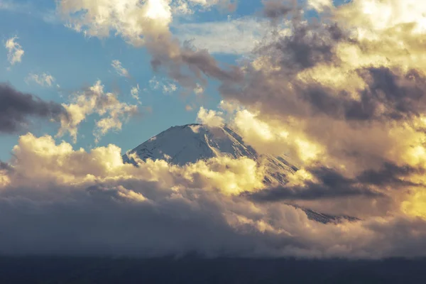 Monte Fuji Con Sfondo Cielo Tempesta — Foto Stock