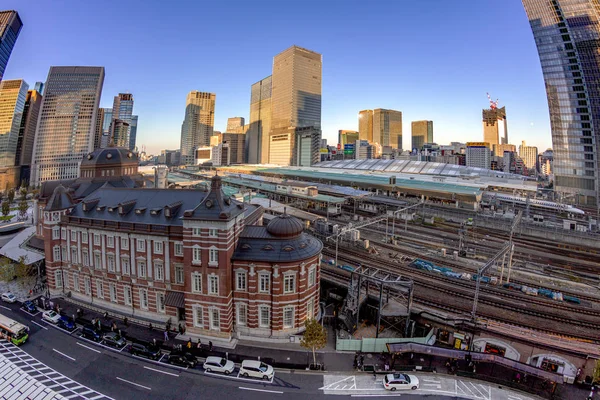 Japan-aug 20 2019-uitzicht op het treinstation van Tokio — Stockfoto