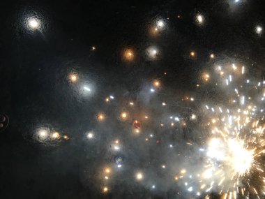 Kraker Diwali kutlamalar sırasında Hindistan ateş