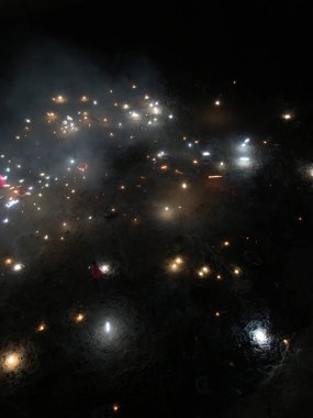Kraker Diwali kutlamalar sırasında Hindistan ateş