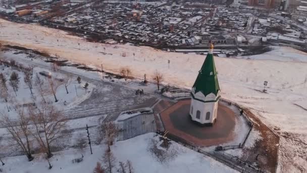 Krasnojarsk, Rusko - 20 Jan, 2019: The Paraskeva Pyatnitsa kaple je ruská pravoslavná kaple v Krasnojarsk, Rusko. — Stock video