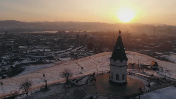 Krasnojarsk, Rusko - 20 Jan, 2019: The Paraskeva Pyatnitsa kaple je ruská pravoslavná kaple v Krasnojarsk, Rusko. — Stock video