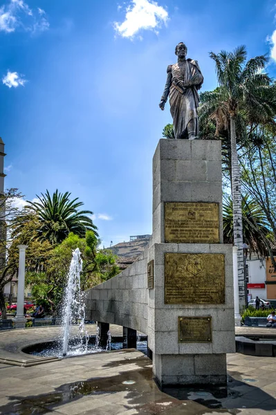 Guaranda Provincia Bolívar Ecuador Noviembre 2013 Estatua Conmemoración Del Nacimiento —  Fotos de Stock