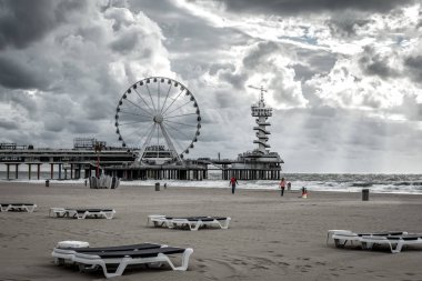 Scheveningen iskelesinde dönme dolap, Lahey, Hollanda