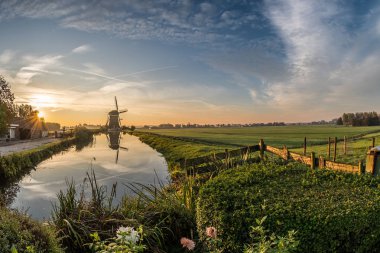 windmills (driemanspolder) in leidschendam