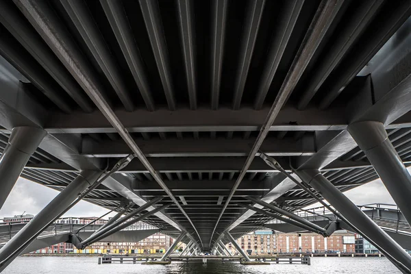 Vue Dessous Vélo Pont Piétonnier Travers Amsterdam Pays Bas — Photo