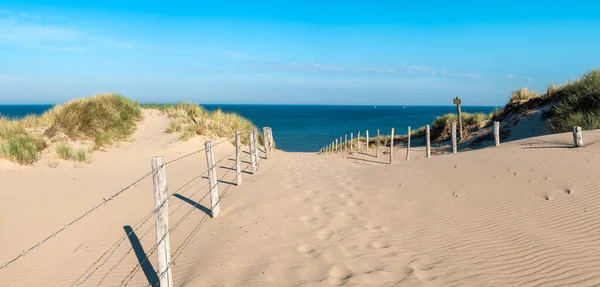 Pláž Zandvoort Nizozemsku — Stock fotografie