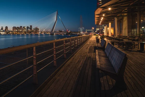 Roterdão Cidade Com Ponte Erasmus Hora Azul — Fotografia de Stock