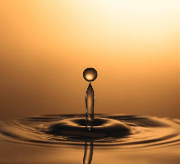 Macro Photo Golden Water Drop — Stock Photo, Image