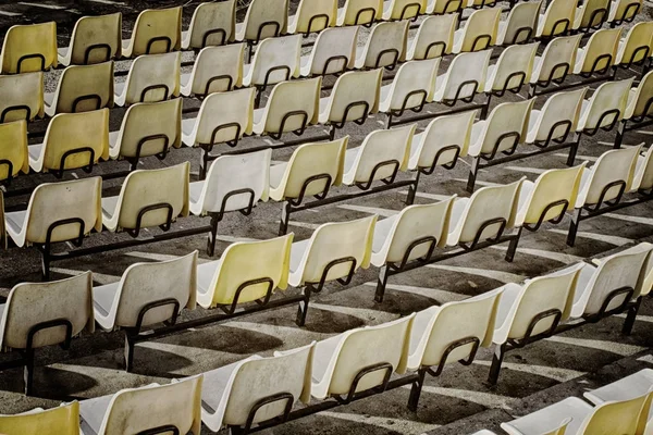 Yellow Rows Old Plastic Seats Open Theatre Rear View — Stock Photo, Image