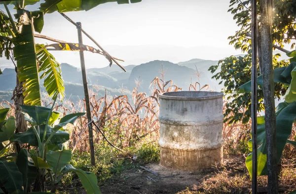 Wasserteich Für Den Einsatz Beim Bauern Zur Bepflanzung Auf Dem — Stockfoto