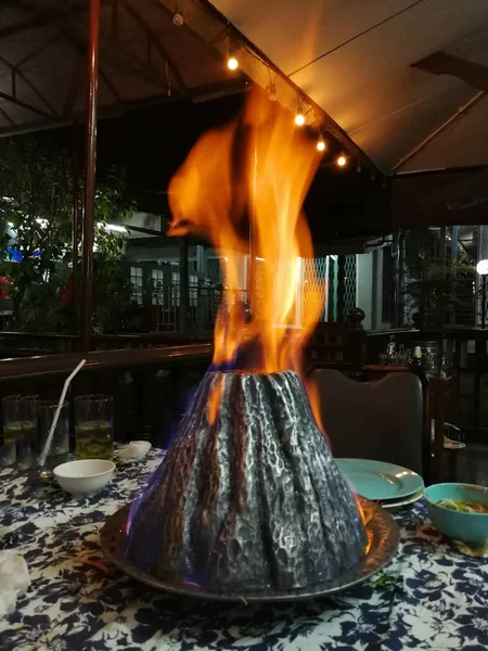 Gamberetti Alla Griglia Presentazione Come Vulcano — Foto Stock