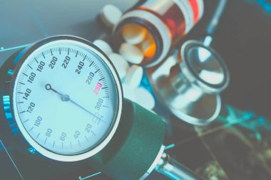 İlaç tedavisi hastalıkları ve tıbbi teşhis kavramı.