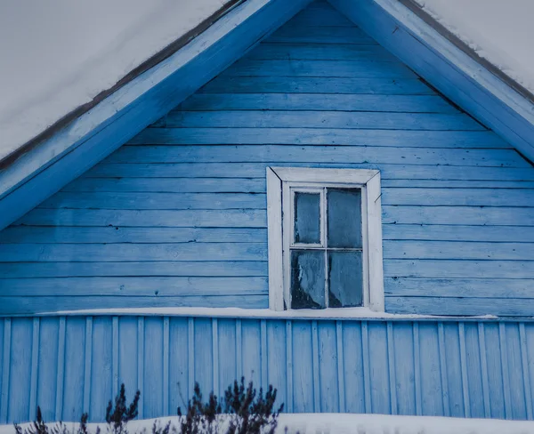 Rustykalny Dom Bleu Kraju Zimą — Zdjęcie stockowe