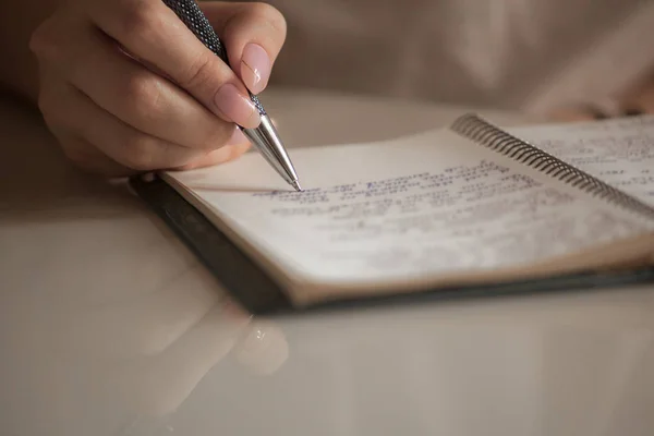 Girl Writes Her Diary Side View Blurred Text Pastel Colors — Stock Photo, Image