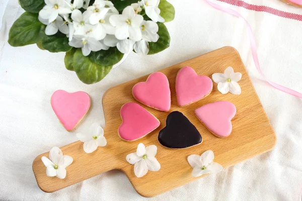 Muito Feminino Flat Lay Com Suavemente Rosa Corações Biscoitos Biscoito — Fotografia de Stock