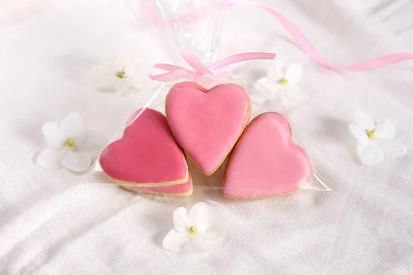 Pretty Girlish Flat Lay Style Gently Pink Hearts Biscuits Cookies — Stock Photo, Image