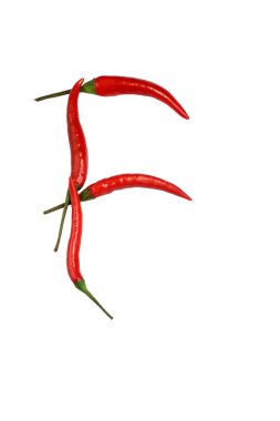 Beyaz üzerinde izole sıcak baharat Cayenne Chili Peppers alfabesi. Kelime yapmak ve bir logo olarak kullanmak için, F harfi şeklinde doğal vejetaryen diyet organik sebze Chili Peppers