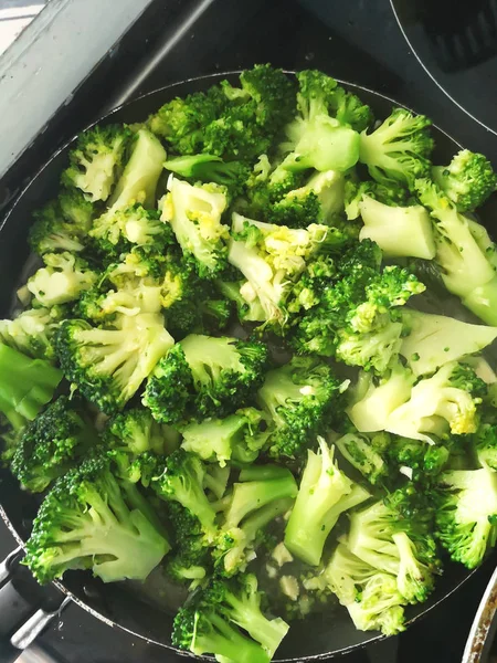 Dieta Orgânica Saudável Brócolis Verde Vegetariano Uma Panela Grelhada Cozido — Fotografia de Stock