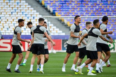 Kiev, Ukrayna - 26 Mayıs 2018: Eğitim 2018 Uefa Şampiyonlar Ligi final maçında Real Madrid ve Liverpool, Ukrayna arasında önce bir Liverpool futbol oyuncuları