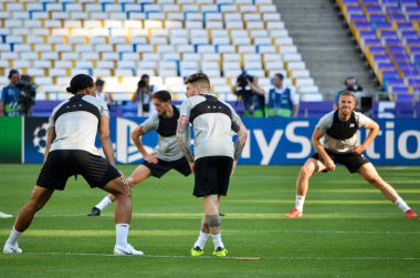 Kiev, Ukrayna - 26 Mayıs 2018: Eğitim 2018 Uefa Şampiyonlar Ligi final maçında Real Madrid ve Liverpool, Ukrayna arasında önce bir Liverpool futbol oyuncuları