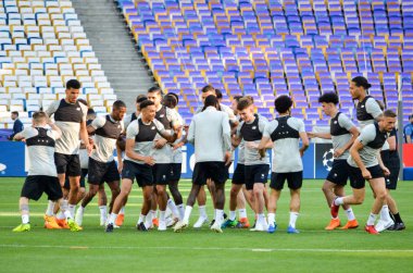 Kiev, Ukrayna - 26 Mayıs 2018: Eğitim 2018 Uefa Şampiyonlar Ligi final maçında Real Madrid ve Liverpool, Ukrayna arasında önce bir Liverpool futbol oyuncuları