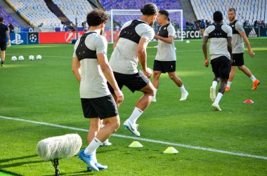 Kiev, Ukrayna - 26 Mayıs 2018: Eğitim 2018 Uefa Şampiyonlar Ligi final maçında Real Madrid ve Liverpool, Ukrayna arasında önce bir Liverpool futbol oyuncuları