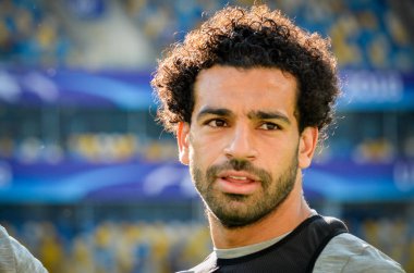 Kiev, Ukrayna - 26 Mayıs 2018: Mohamed Salah ve eğitim 2018 Uefa Şampiyonlar Ligi final maçında Real Madrid ve Liverpool, Ukrayna arasında önce bir Liverpool futbol oyuncuları