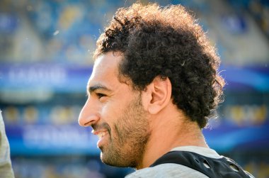 Kiev, Ukrayna - 26 Mayıs 2018: Mohamed Salah ve eğitim 2018 Uefa Şampiyonlar Ligi final maçında Real Madrid ve Liverpool, Ukrayna arasında önce bir Liverpool futbol oyuncuları