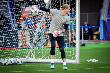 Kiev, Ukrayna - 26 Mayıs 2018: Loris Karius ve eğitim 2018 Uefa Şampiyonlar Ligi final maçında Real Madrid ve Liverpool, Ukrayna arasında önce bir Liverpool futbol oyuncuları