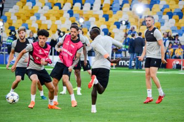 Kiev, Ukrayna - 26 Mayıs 2018: Eğitim 2018 Uefa Şampiyonlar Ligi final maçında Real Madrid ve Liverpool, Ukrayna arasında önce bir Liverpool futbol oyuncuları