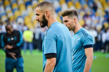 Kiev, Ukrayna - 26 Mayıs 2018: Karim Benzema ve eğitim 2018 Uefa Şampiyonlar Ligi final maçında Real Madrid ve Liverpool, Ukrayna arasında daha önce Real Madrid futbol oyuncuları