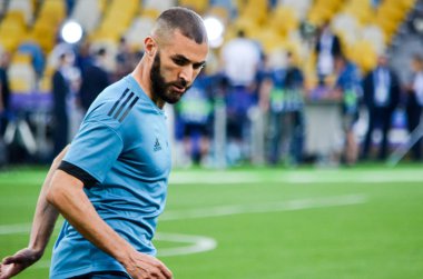 Kiev, Ukrayna - 26 Mayıs 2018: Karim Benzema ve eğitim 2018 Uefa Şampiyonlar Ligi final maçında Real Madrid ve Liverpool, Ukrayna arasında daha önce Real Madrid futbol oyuncuları