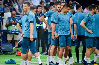 Kiev, Ukrayna - 26 Mayıs 2018: Cristiano Ronaldo ve eğitim 2018 Uefa Şampiyonlar Ligi final maçında Real Madrid ve Liverpool, Ukrayna arasında daha önce Real Madrid futbol oyuncuları