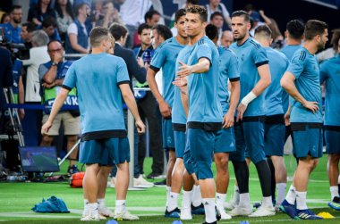 Kiev, Ukrayna - 26 Mayıs 2018: Cristiano Ronaldo ve eğitim 2018 Uefa Şampiyonlar Ligi final maçında Real Madrid ve Liverpool, Ukrayna arasında daha önce Real Madrid futbol oyuncuları