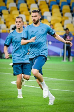 Kiev, Ukrayna - 26 Mayıs 2018: Borja Belediye Başkanlığı ve eğitim 2018 Uefa Şampiyonlar Ligi final maçında Real Madrid ve Liverpool, Ukrayna arasında daha önce Real Madrid futbol oyuncuları