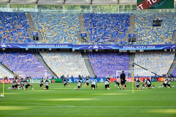 Kyiv Ucrania Mayo 2018 Entrenamiento Futbolistas Liverpool Antes Del Partido —  Fotos de Stock