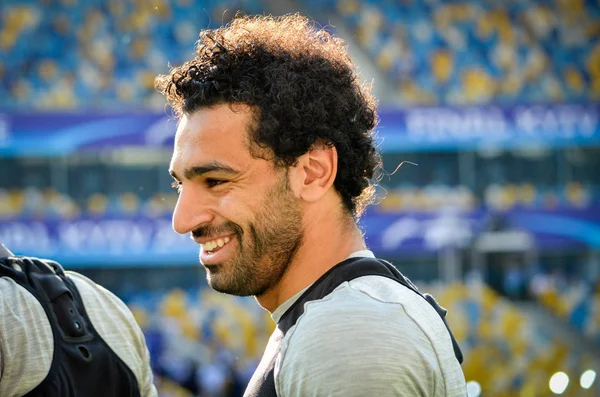 Kiev, Ukrayna - 26 Mayıs 2018: Mohamed Salah ve eğitim 2018 Uefa Şampiyonlar Ligi final maçında Real Madrid ve Liverpool, Ukrayna arasında önce bir Liverpool futbol oyuncuları