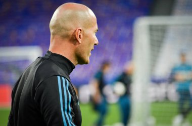 Kiev, Ukrayna - 26 Mayıs 2018: Zinedine Zidane ve eğitim 2018 Uefa Şampiyonlar Ligi final maçında Real Madrid ve Liverpool, Ukrayna arasında daha önce Real Madrid futbol oyuncuları