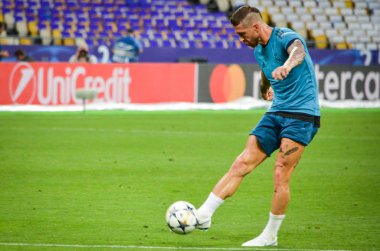 Kiev, Ukrayna - 26 Mayıs 2018: Sergio Ramos ve eğitim 2018 Uefa Şampiyonlar Ligi final maçında Real Madrid ve Liverpool, Ukrayna arasında daha önce Real Madrid futbol oyuncuları