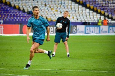 Kiev, Ukrayna - 26 Mayıs 2018: Cristiano Ronaldo ve eğitim 2018 Uefa Şampiyonlar Ligi final maçında Real Madrid ve Liverpool, Ukrayna arasında daha önce Real Madrid futbol oyuncuları