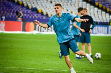 Kiev, Ukrayna - 26 Mayıs 2018: Mateo Kovacic ve eğitim 2018 Uefa Şampiyonlar Ligi final maçında Real Madrid ve Liverpool, Ukrayna arasında daha önce Real Madrid futbol oyuncuları