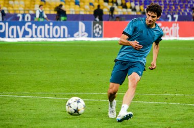 Kiev, Ukrayna - 26 Mayıs 2018: Jesus Vallejo ve eğitim 2018 Uefa Şampiyonlar Ligi final maçında Real Madrid ve Liverpool, Ukrayna arasında daha önce Real Madrid futbol oyuncuları