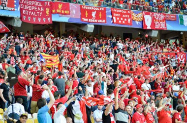 Kiev, Ukrayna - 26 Mayıs 2018: 2018 Uefa Şampiyonlar Ligi final maçı önce Real Madrid ve Liverpool, Ukrayna arasında Liverpool taraftarları Stadı nda takım destek