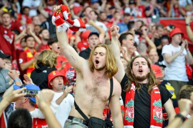 Kiev, Ukrayna - 26 Mayıs 2018: 2018 Uefa Şampiyonlar Ligi final maçı önce Real Madrid ve Liverpool, Ukrayna arasında Liverpool taraftarları Stadı nda takım destek