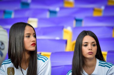 Kiev, Ukrayna - 26 Mayıs 2018: 2018 Uefa Şampiyonlar Ligi final maçı önce Real Madrid ve Liverpool, Ukrayna arasında Stadı nda Real Madrid hayranları onların takım destek