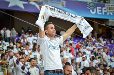 Kiev, Ukrayna - 26 Mayıs 2018: 2018 Uefa Şampiyonlar Ligi final maçı önce Real Madrid ve Liverpool, Ukrayna arasında Stadı nda Real Madrid hayranları onların takım destek