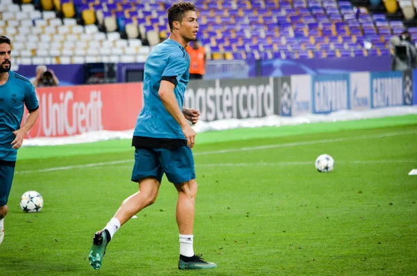 Kiev, Ukrayna - 26 Mayıs 2018: Cristiano Ronaldo ve eğitim 2018 Uefa Şampiyonlar Ligi final maçında Real Madrid ve Liverpool, Ukrayna arasında daha önce Real Madrid futbol oyuncuları