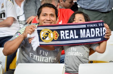 Kiev, Ukrayna - 26 Mayıs 2018: 2018 Uefa Şampiyonlar Ligi final maçı önce Real Madrid ve Liverpool, Ukrayna arasında Stadı nda Real Madrid hayranları onların takım destek