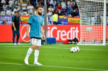 Kiev, Ukrayna - 26 Mayıs 2018: Daniel Carvajal ve futbolcu 2018 önce Uefa Şampiyonlar Ligi Finali maç Real Madrid ve Kiev Ukrayna Milli Güvenlik olimpiyskiy Stadyumu'nda Liverpool arasında